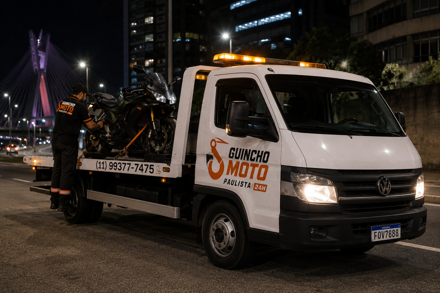 Guincho de moto em atendimento noturno em São Paulo — 24 horas
